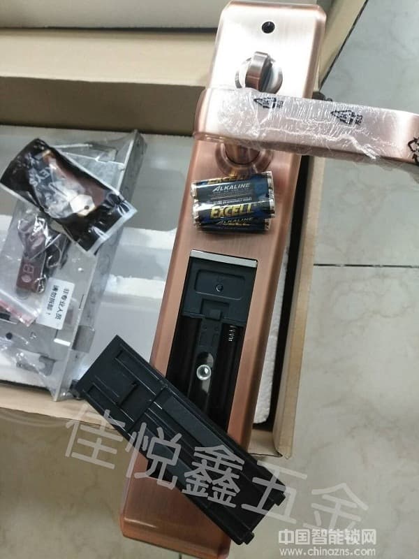 佳悅鑫智能指紋密碼鎖 家防盜門大門電子鎖 國(guó)際防盜鎖體
