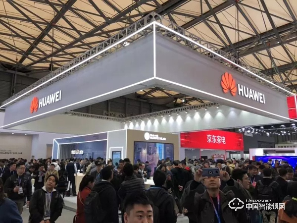 華為攜HiLink品多智能鎖亮相AWE，強勢布局智能家居領(lǐng)域