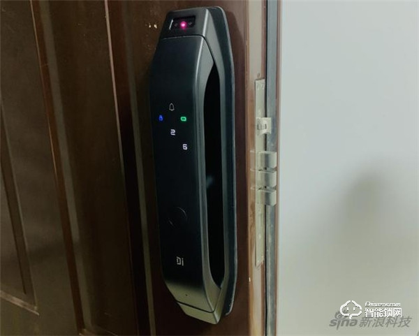 小嘀3D人臉識別智能鎖R5評測：門鎖看臉的時代到來