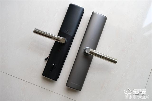 德施曼V8智能門(mén)鎖，以專業(yè)之名去守護(hù)我的家門(mén)