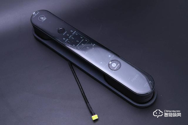 Aqara全自動(dòng)智能推拉鎖D100，讓我成為全村最靚的仔