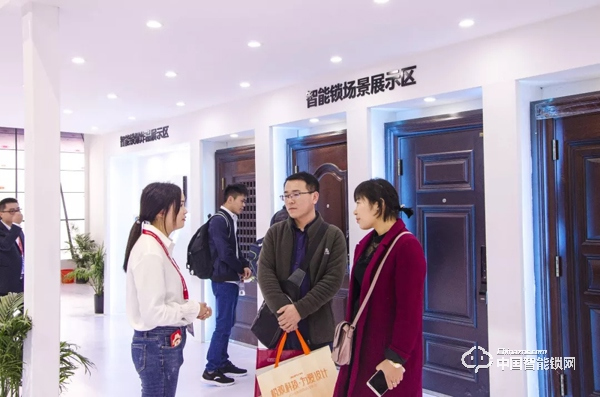 羅曼斯“高調(diào)”亮相2019上海建博會(huì)，實(shí)力引領(lǐng)行業(yè)升級(jí)！