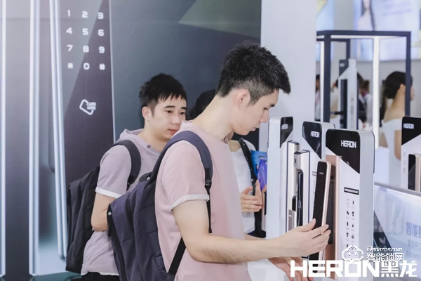 2019中國(guó)（廣州）建博會(huì)，黑龍攜新品驚艷亮相，引領(lǐng)品質(zhì)生活新奢享
