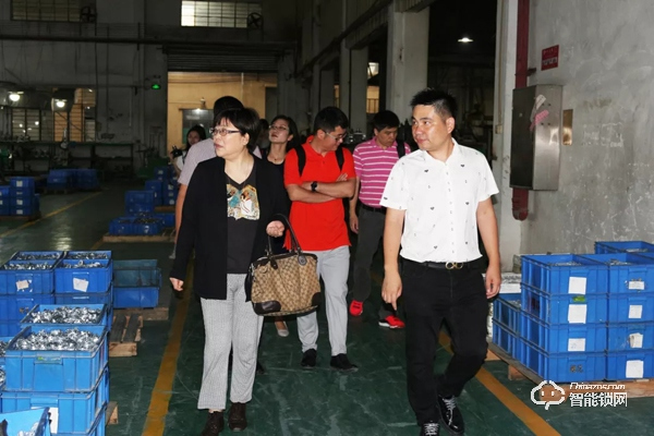 中國(guó)智能鎖行業(yè)考察行之走進(jìn)櫻花指紋鎖