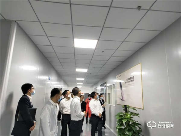 宜賓臨港麗雅領(lǐng)導蒞臨微盾科技考察交流