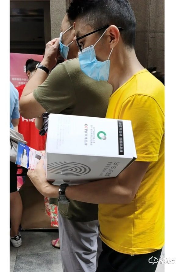 重慶百貨電器618大賣！解放碑上演萬人排隊搶購因碩智能鎖！