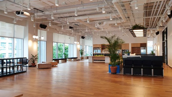河?xùn)|智能家居：韓國(guó)WeWork，智能照明，點(diǎn)亮共享辦公空間