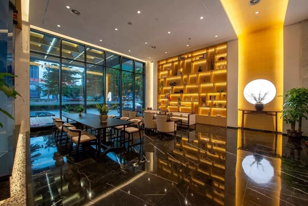 河?xùn)|智能家居：清遠不僅有漂流和溫泉 還可以體驗智能酒店
