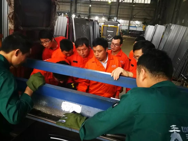 王力安防上下齊心高壓抓質(zhì)量，始終在前行