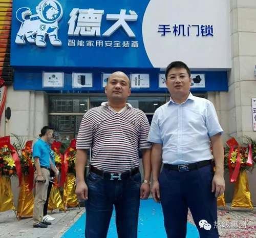 開學在即，你該給孩子買個德犬護脊減負健康書包了