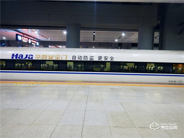 近千組高鐵，央視三大黃金頻道，萬(wàn)余影院同步，王力大手筆投放引百億級(jí)曝光量
