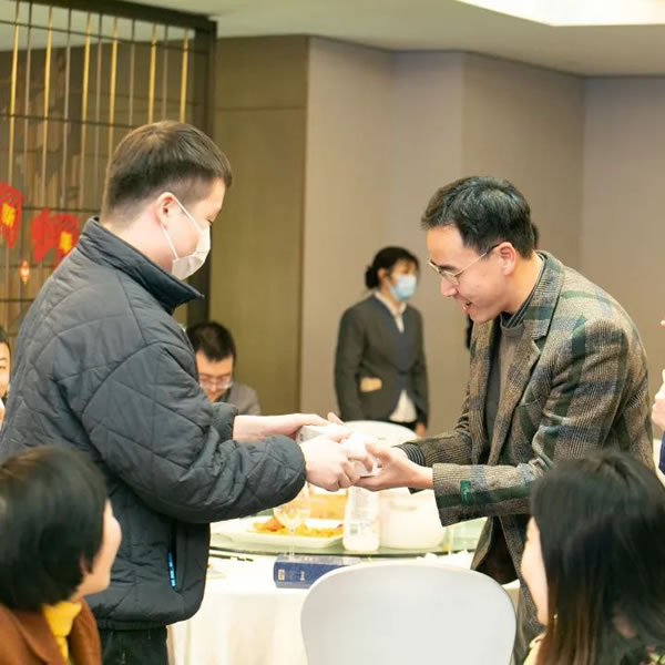 艾爾伴家智能家居2022年年終總結(jié)表彰大會_43