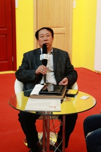 專(zhuān)訪華玉家具